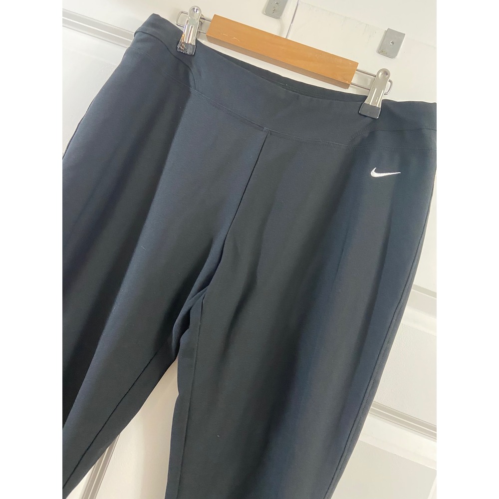 Nike Dri-FIT Women Black Athletic Pants Straight Leg Gym Yoga Size M 336495-010